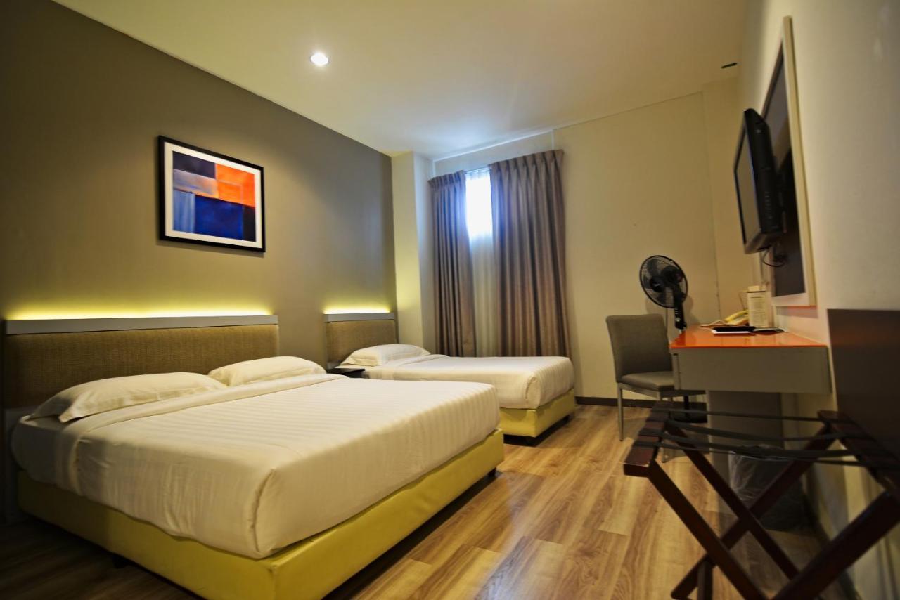 Abell Hotel Kuching Esterno foto