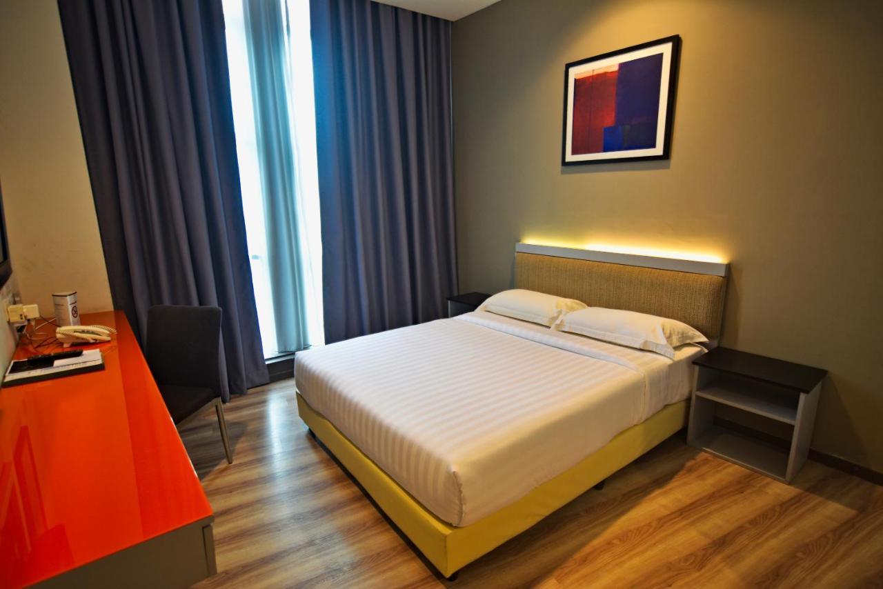 Abell Hotel Kuching Esterno foto